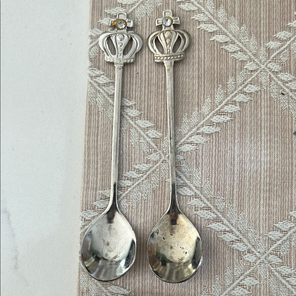 Vintage Set of 2 demitasse spoons